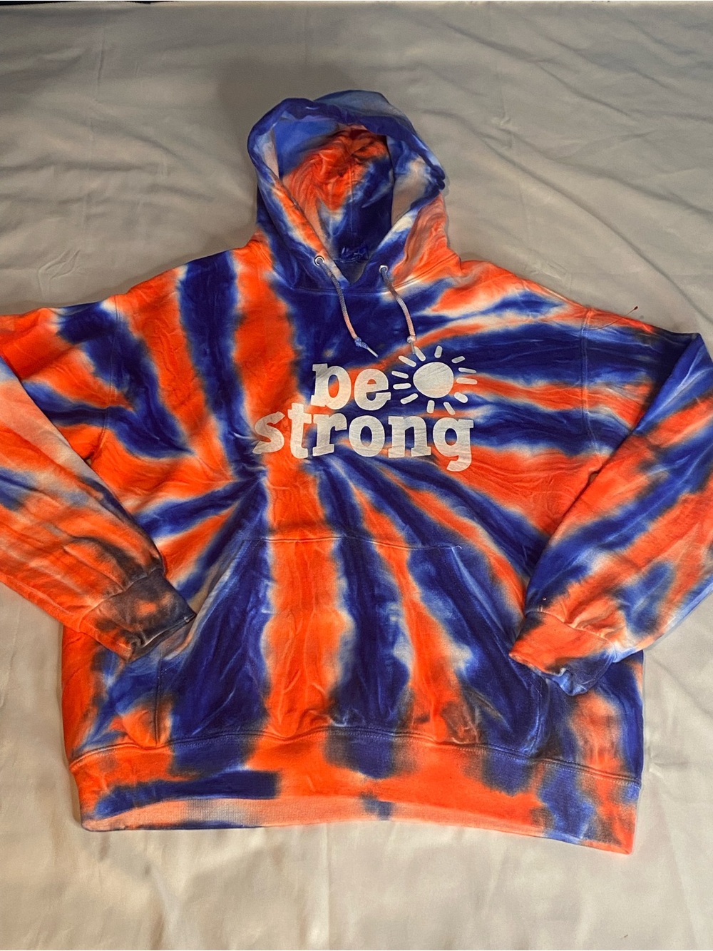 Womans Be Strong Graphic Tie-Dye Hoodie By Destinations Size L Blue/Orange